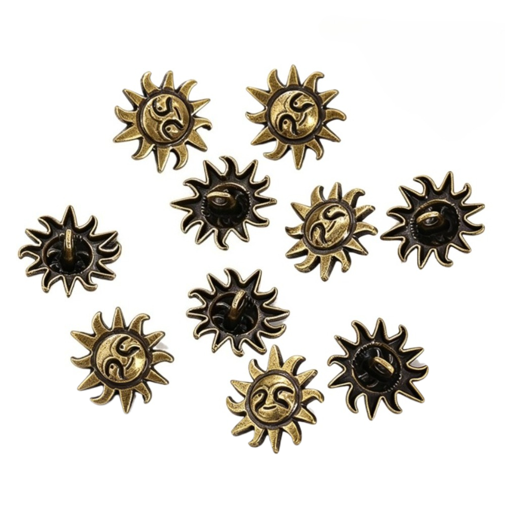 Button Hole Cutter - 10 boutons en métal motif soleil